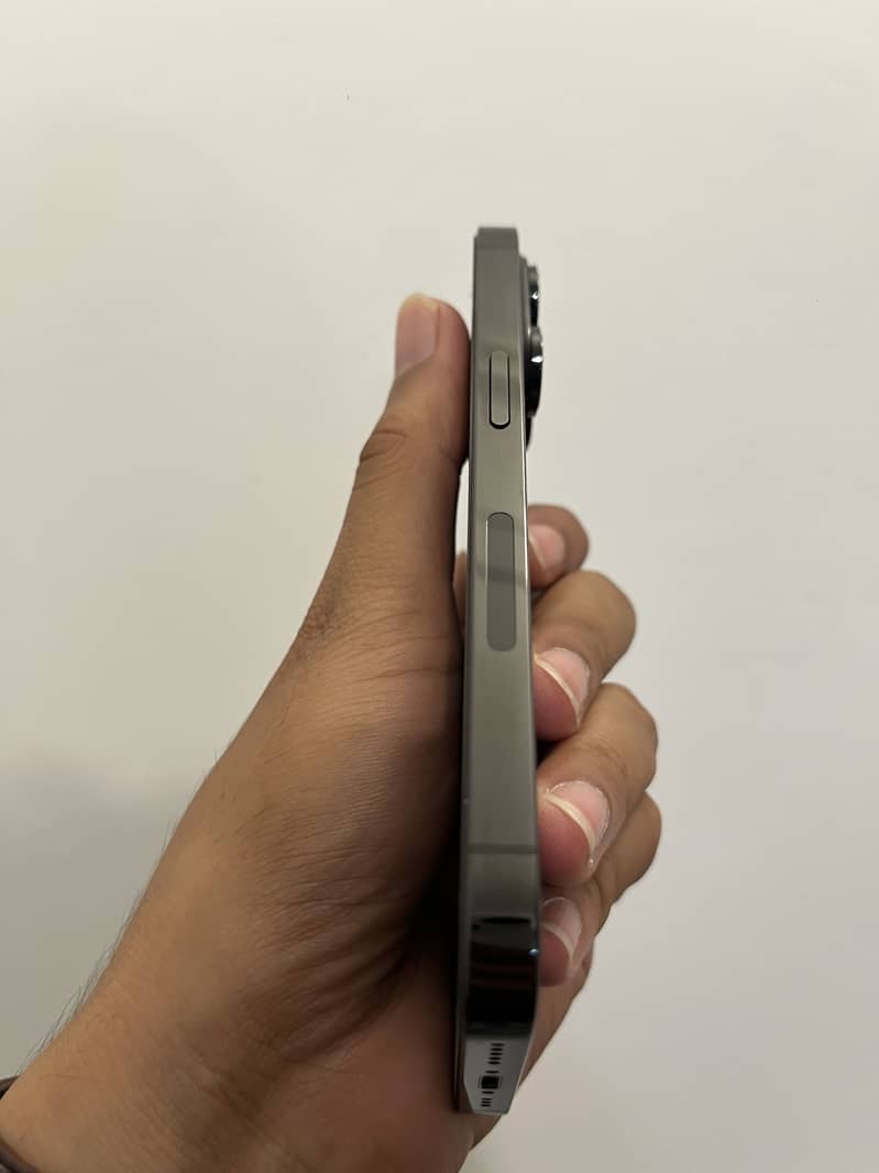 Apple iPhone 14 Pro 4