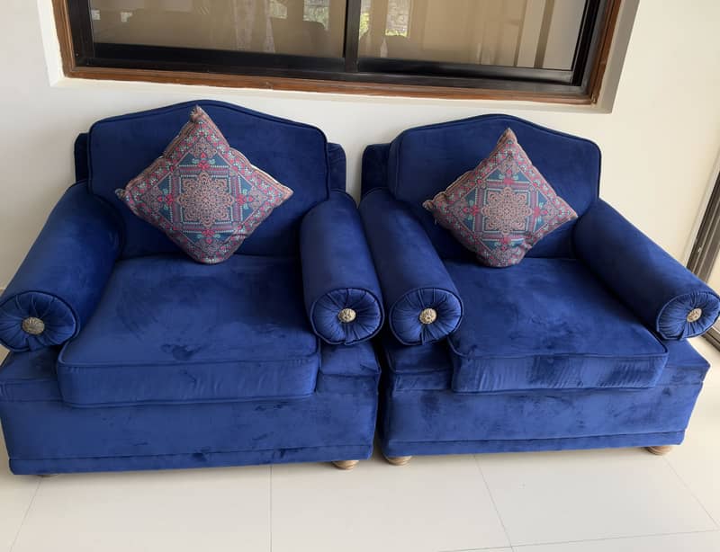 7 seater sofa set with cushions 2