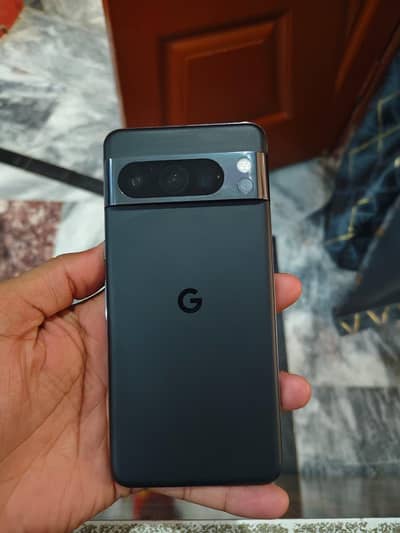 Google Pixel 8 Pro