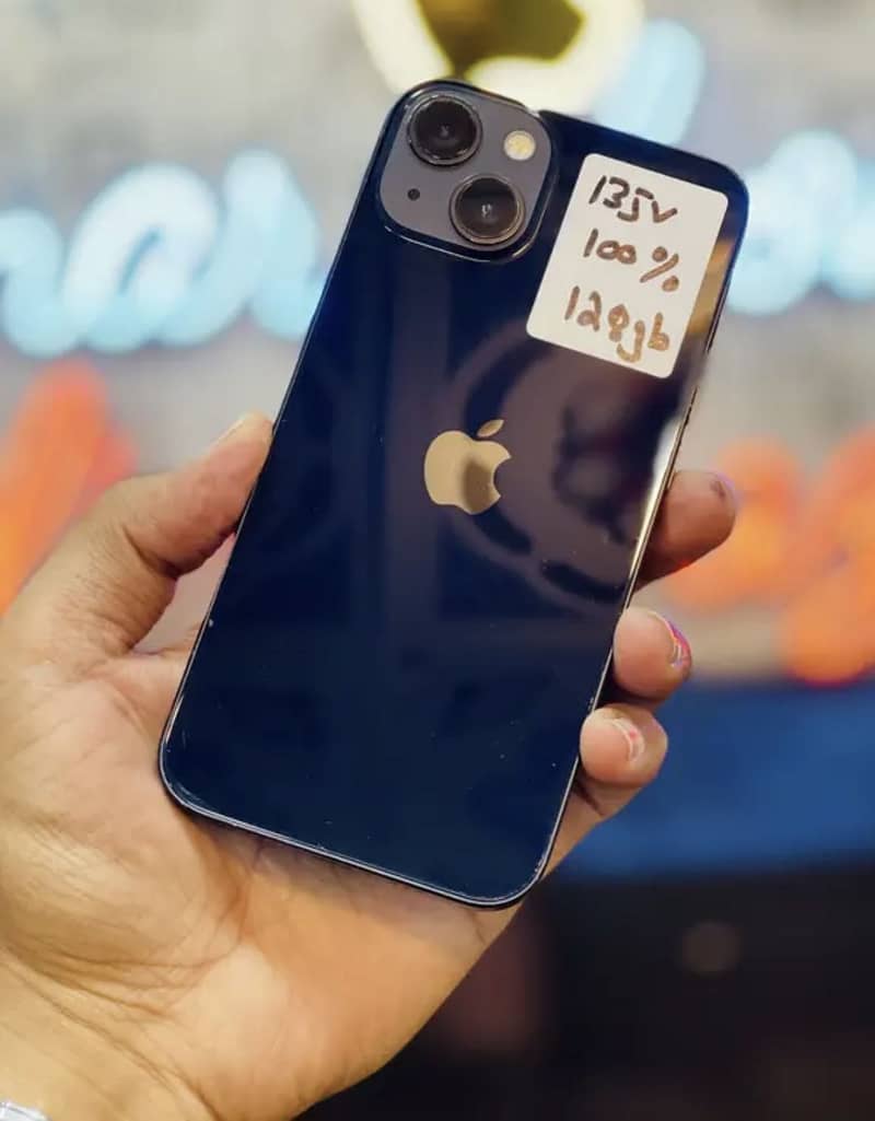 Apple iPhone 13 0