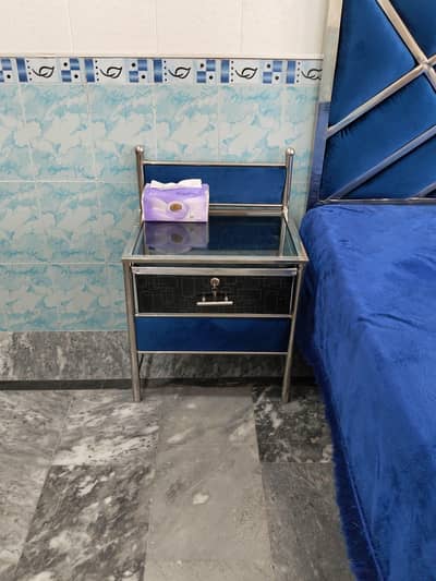 Hi,I am selling my bed