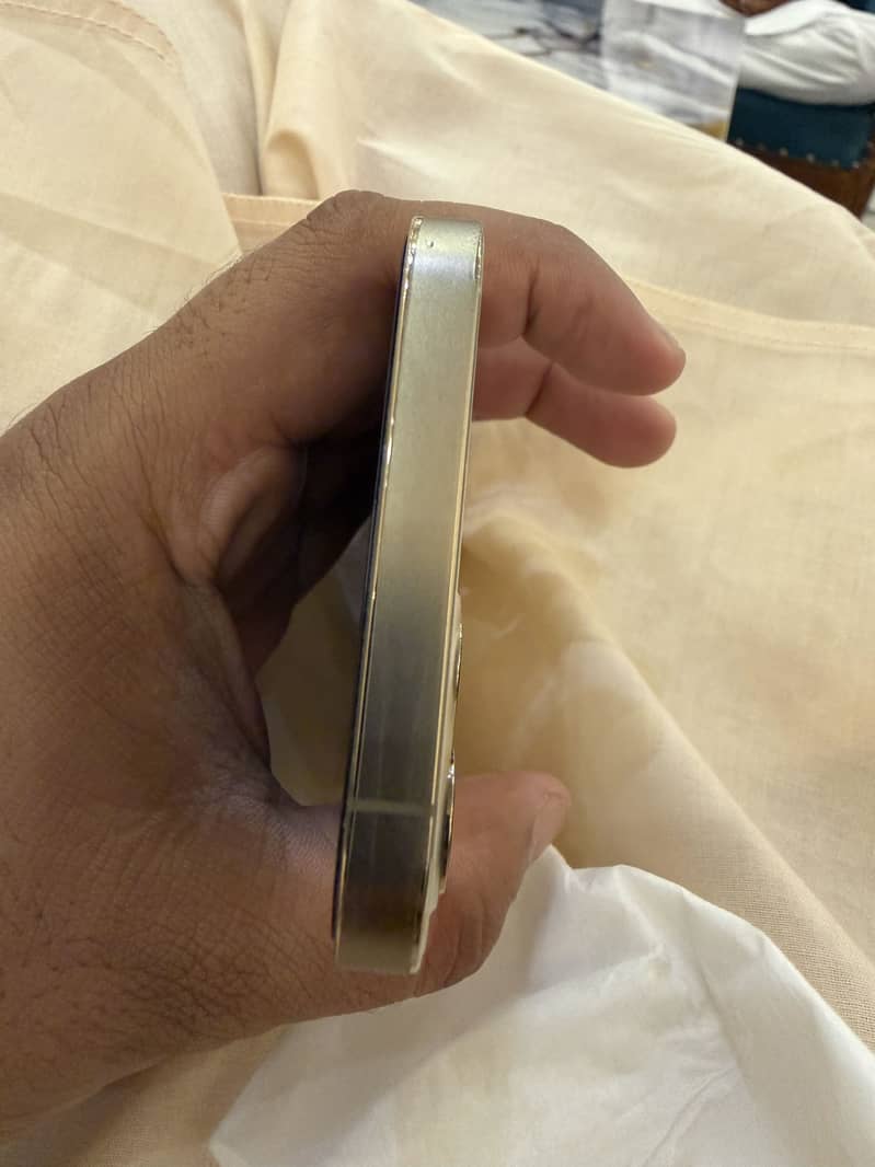 Apple iPhone 12 Pro 1