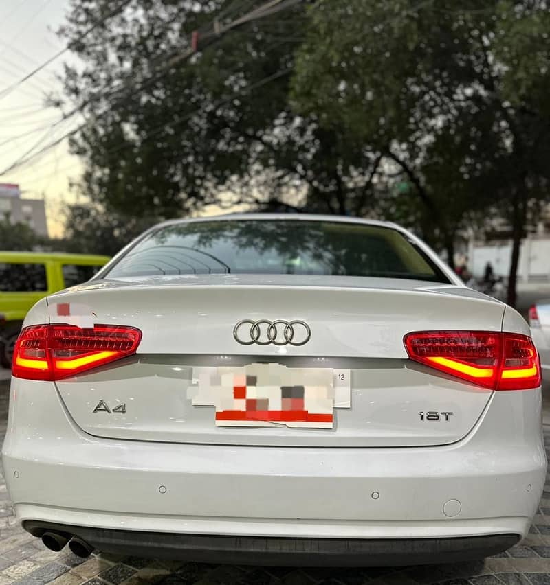 Audi A4 2012 6