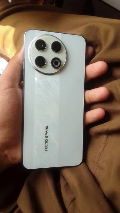 Tecno SPARK 30 Pro