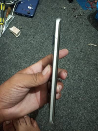 Samsung Mobile S6 Edge