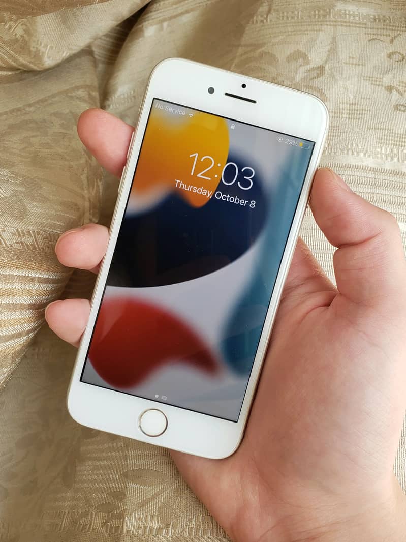 Apple iPhone 7 0