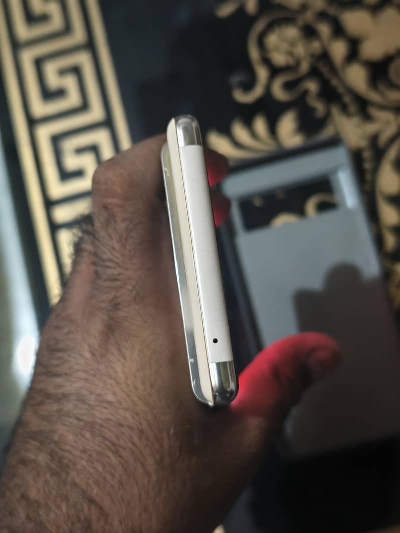 Google Pixel 6 Pro 2