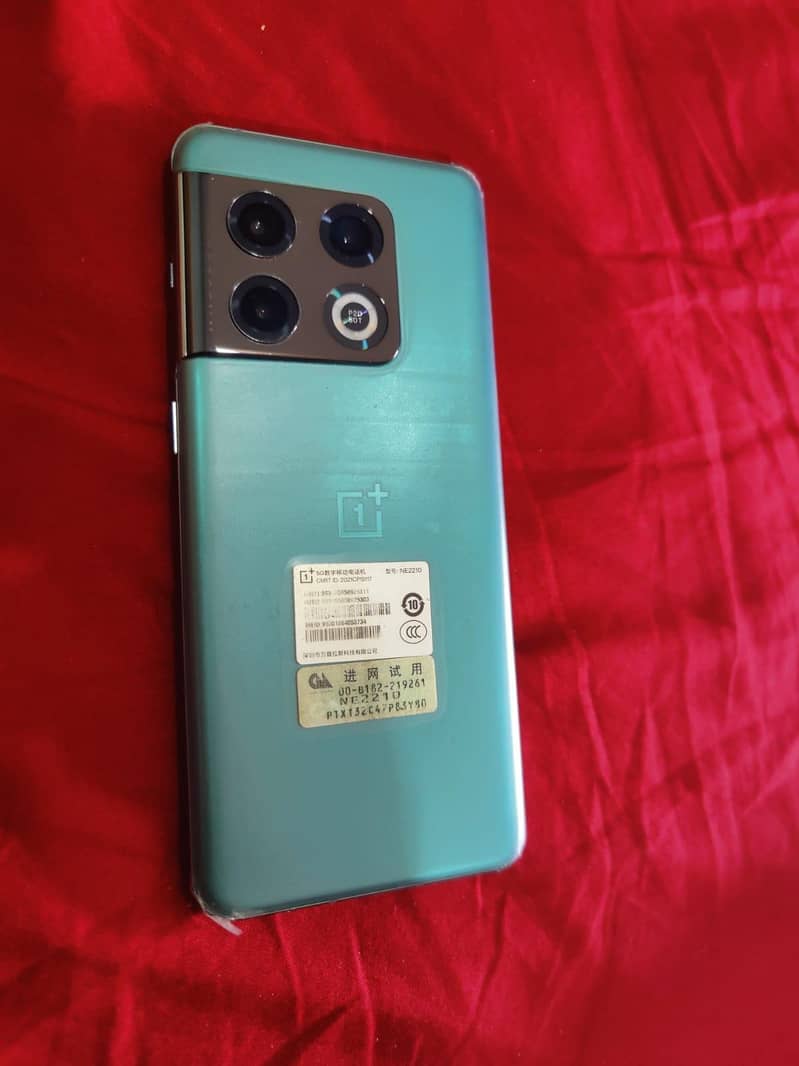 One Plus 10 Pro 1