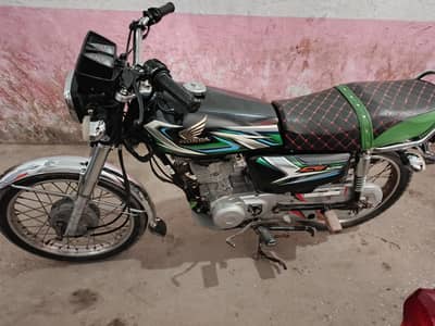 Honda 125 Model 2023 Bike me koe Kam nhi h