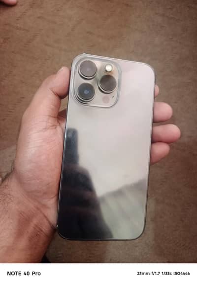 Apple iPhone 13 Pro
