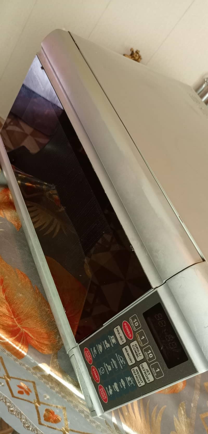 Microwave Oven 1