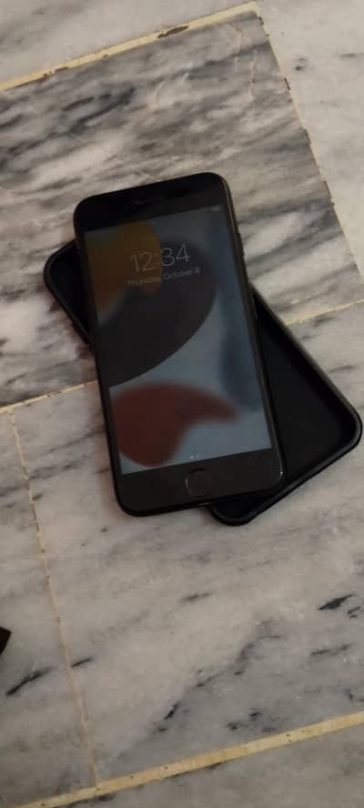 Apple iPhone 7