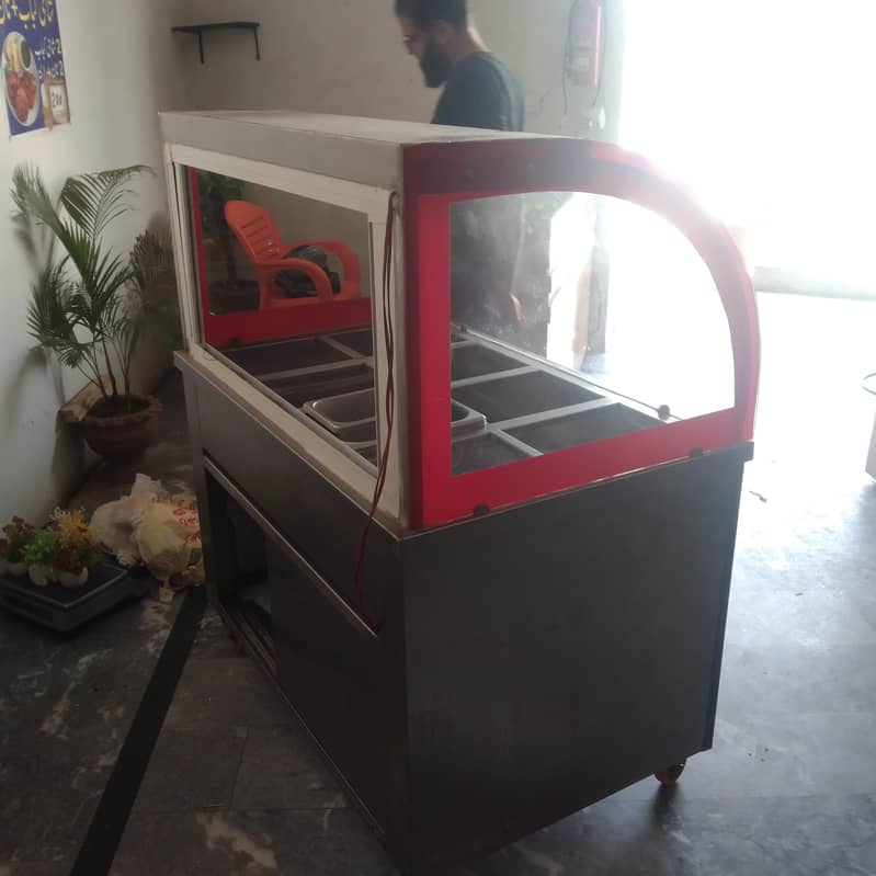 فروٹ چاٹ ۔دہی بھلے والا کاؤنٹر 4
