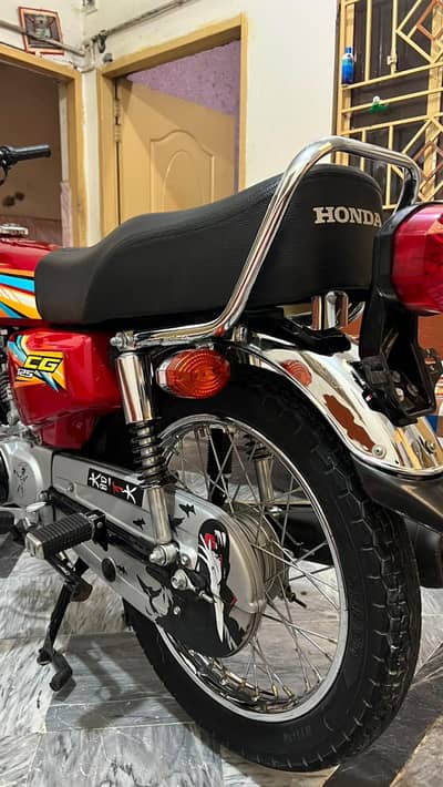 Honda 125 25/26