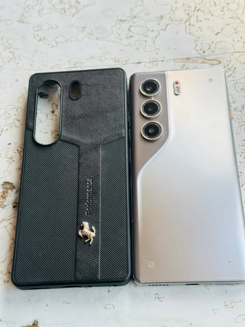 Tecno CAMON 40 Pro 9