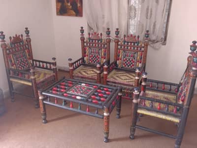 I want to sale my shahe sofas