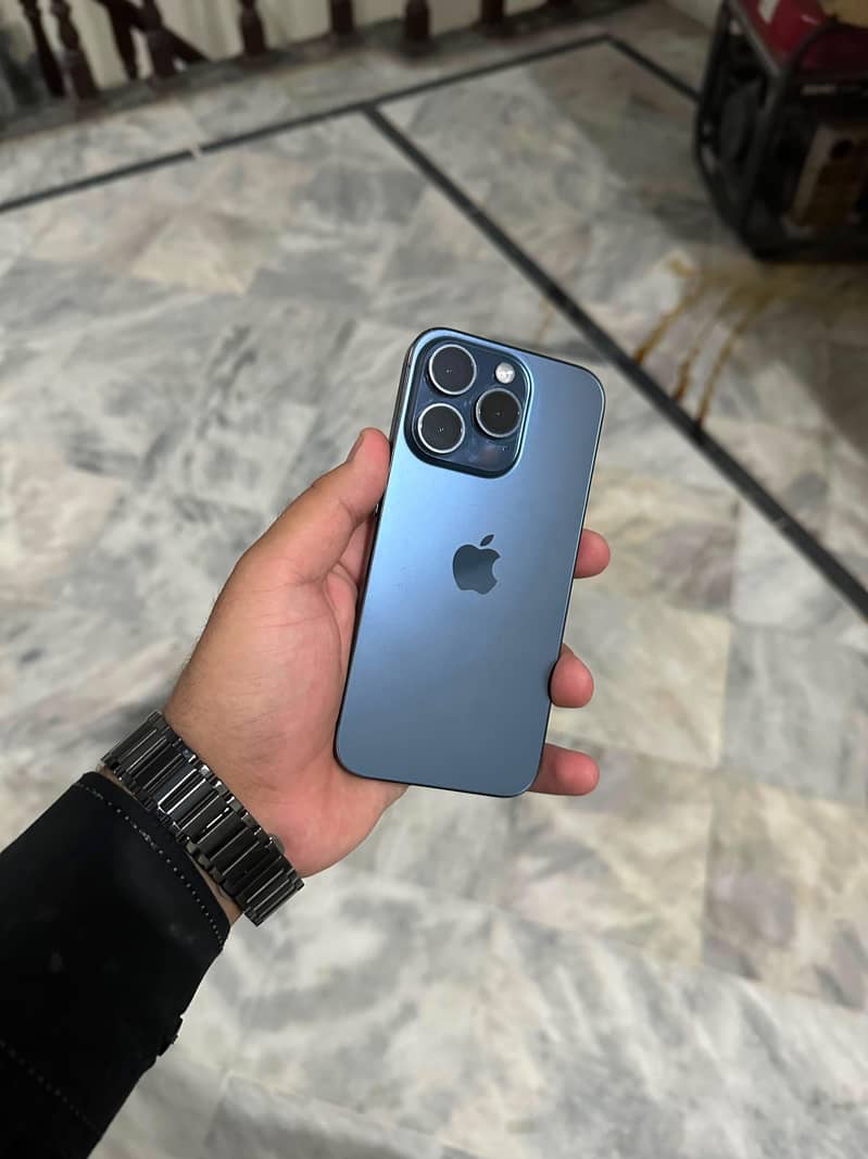 Apple iPhone 15 Pro 1