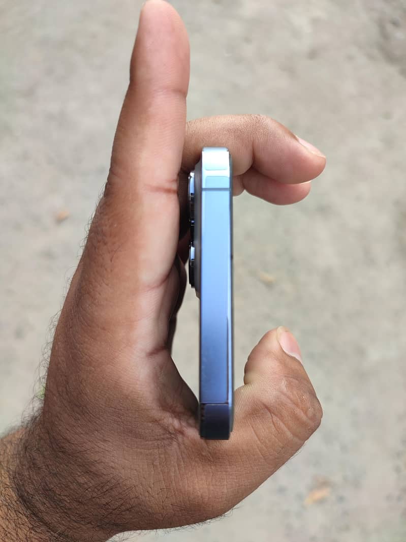 Apple iPhone 13 Pro Max JV 5