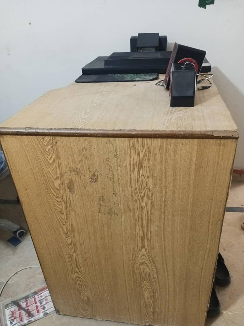 study/computer table for sale 5000Rs 0