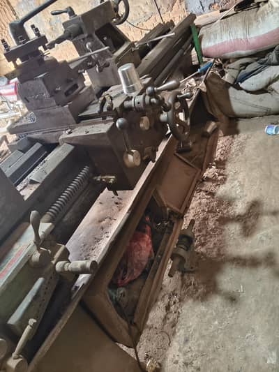 Used Lathe Machine for Sale – 8 Feet, 3¼ Bore