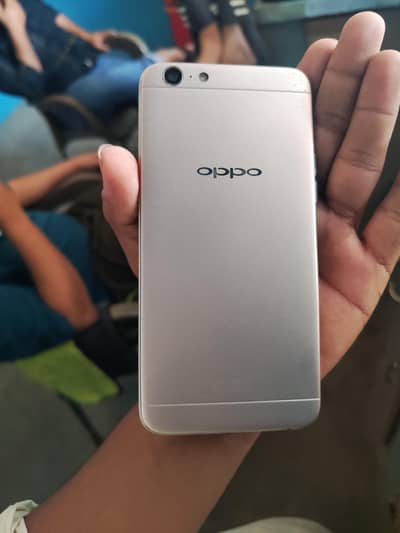 OPPO A57 3/32 original Wala hai kit nahi hai only mobile