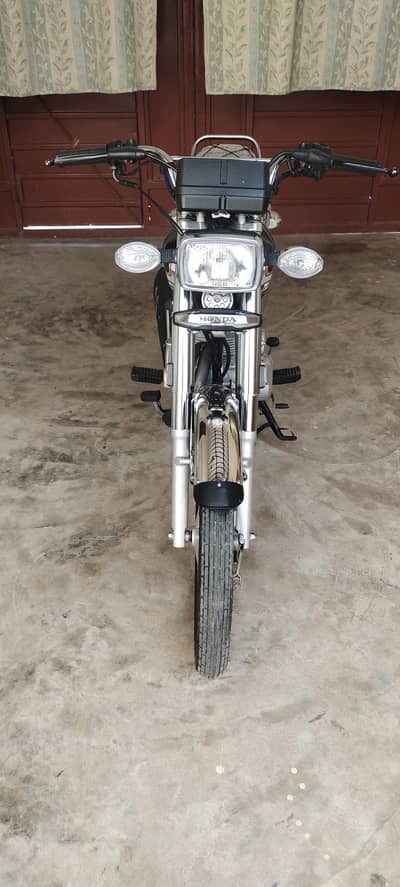 Honda CG 125 self start special edition