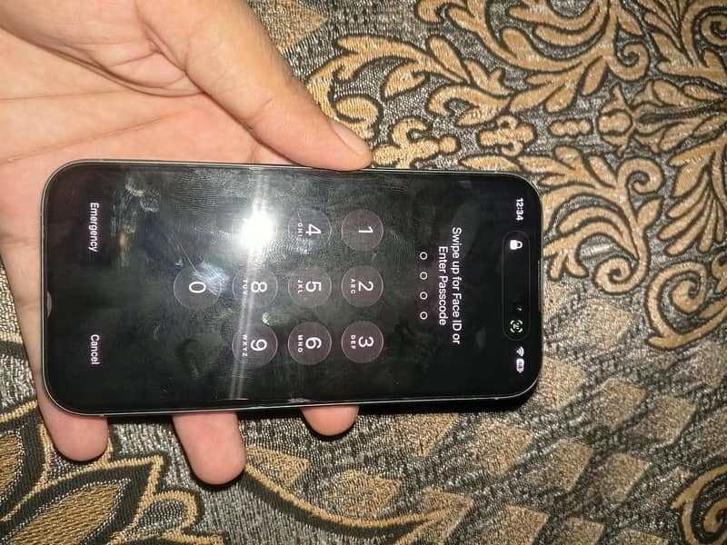 Apple iPhone 16 2
