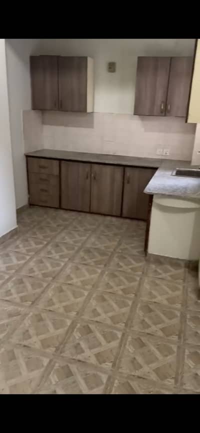 One bed flat for urgent sale