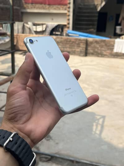 Apple iPhone 7