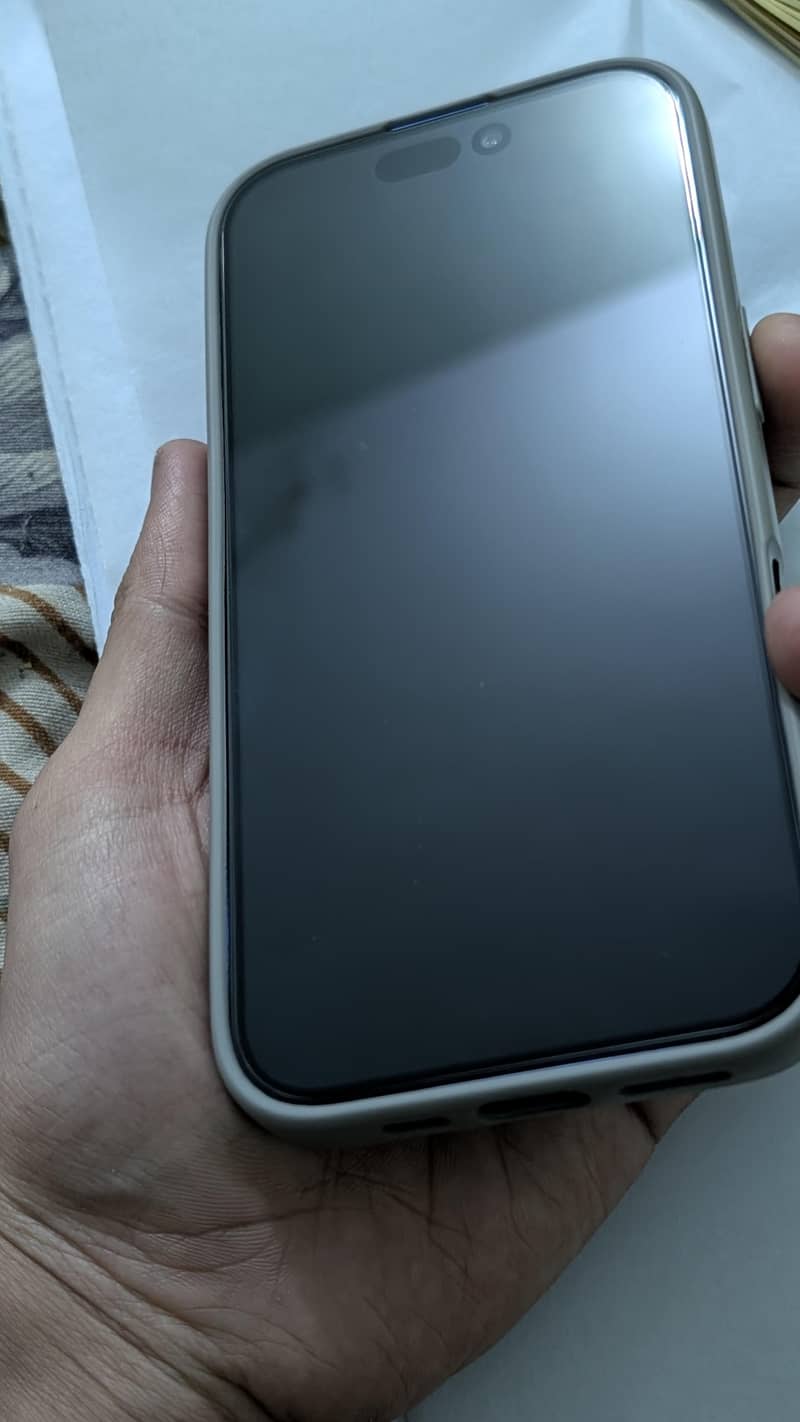 iPhone 16 2