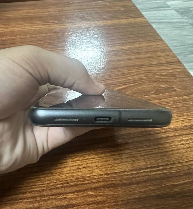 Google Pixel 8 2