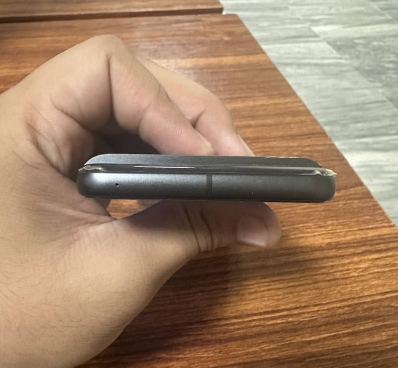 Google Pixel 8 5