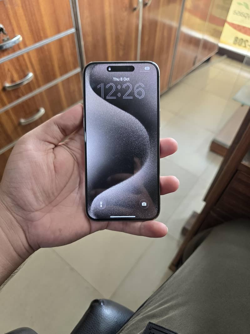 Apple iPhone 15 Pro Max 1