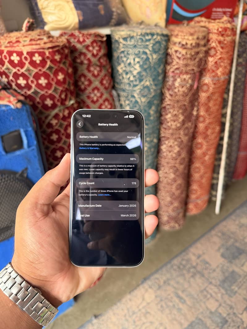 Apple iPhone 17 Pro Max 6