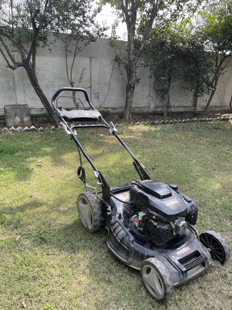 Lawn mower 0