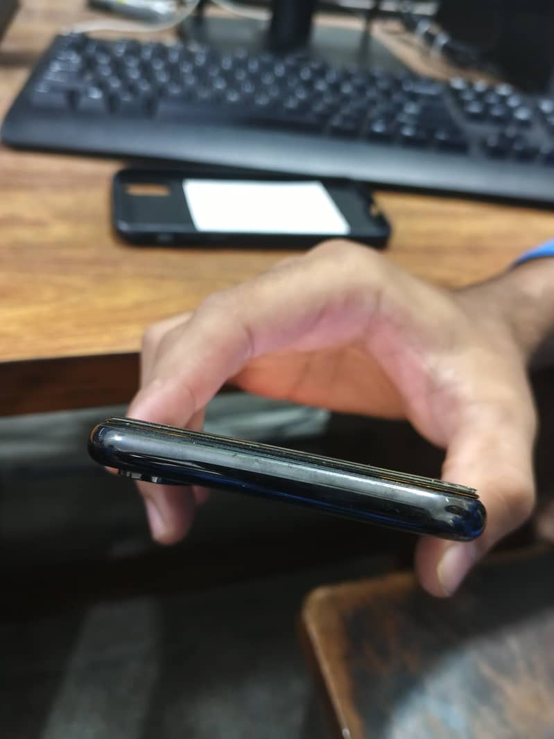 Apple iPhone X 1