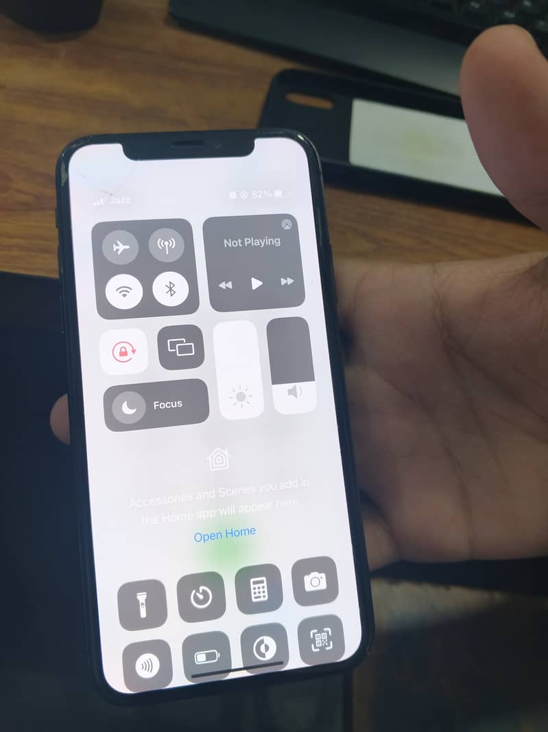 Apple iPhone X 4