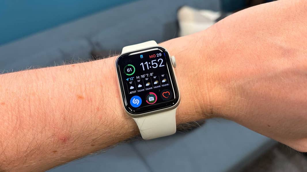 apple watch SE 2