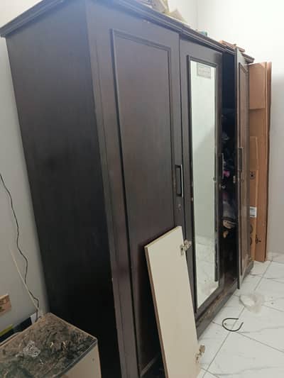good condition wardrobe