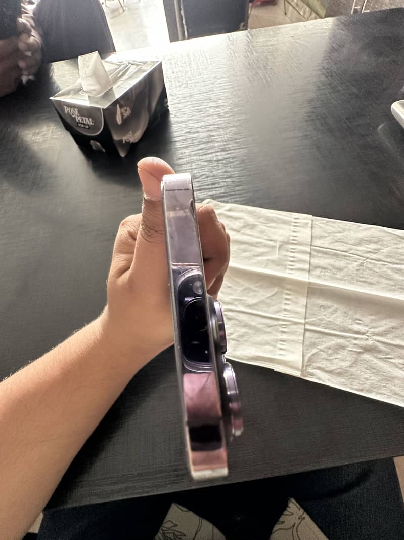 Apple iPhone 14 Pro Max 3