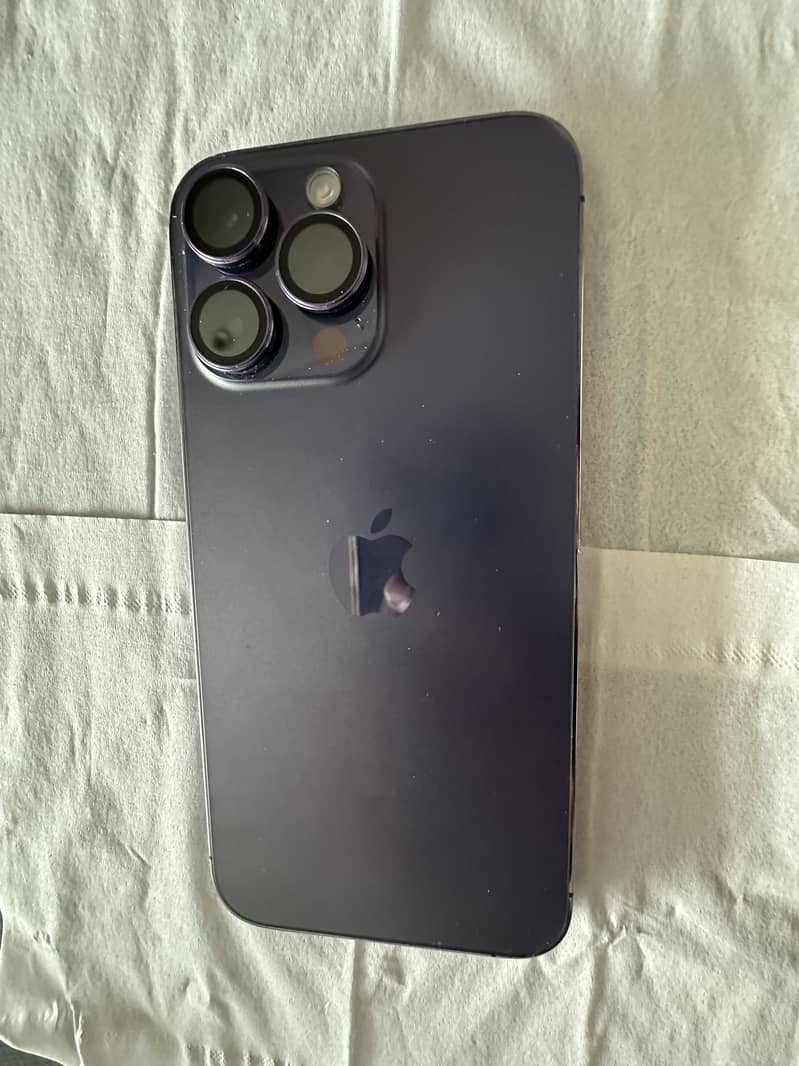 Apple iPhone 14 Pro Max 6