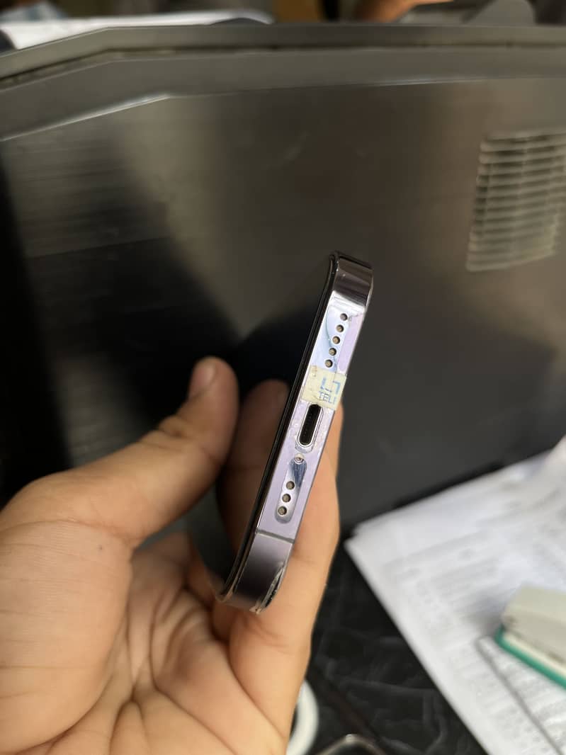 Apple iPhone 14 Pro 2