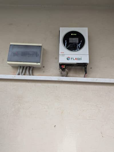 Flash 6.5kw hybrid inverter 20 months used in working condition