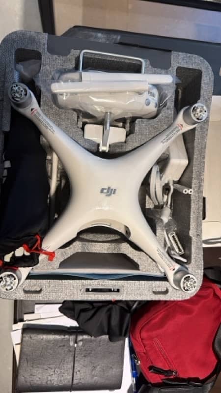 DJI Phantom 4 New 0