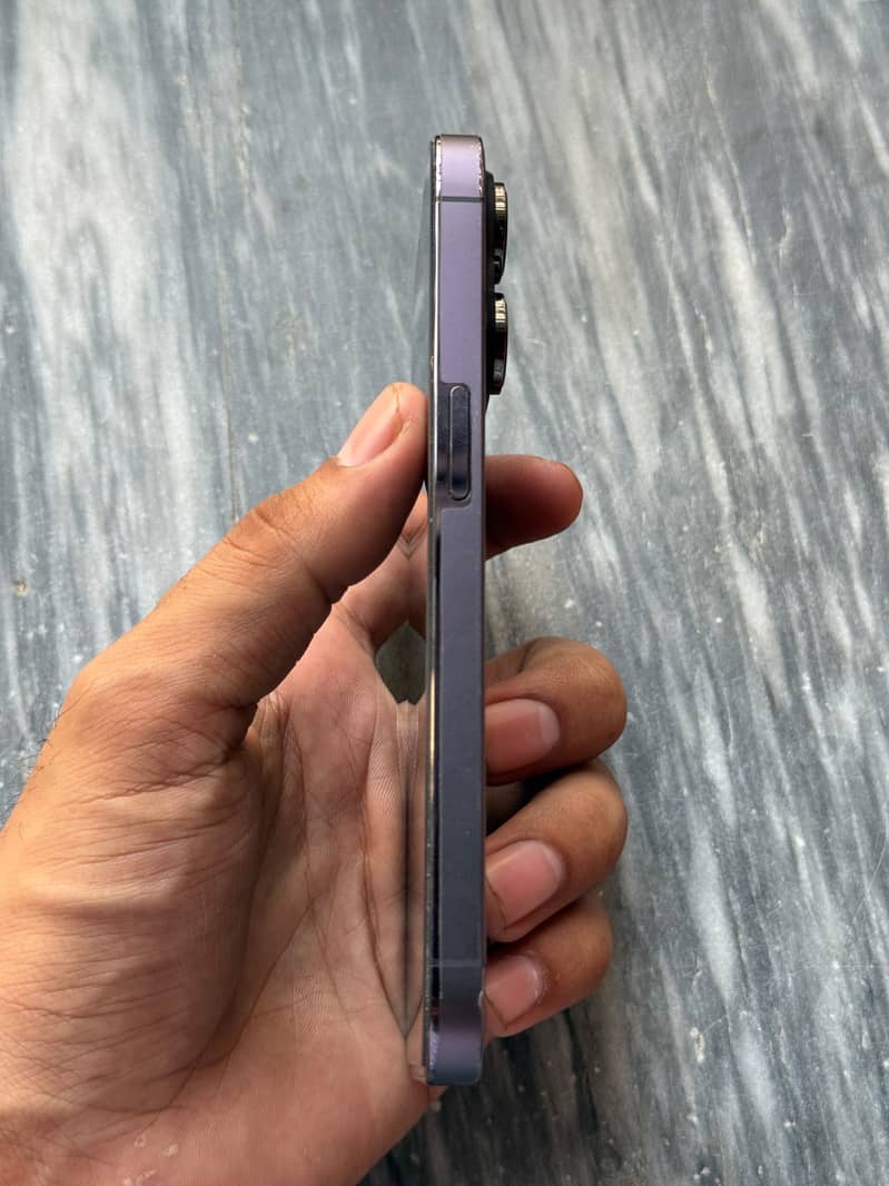 Apple iPhone 14 Pro 2