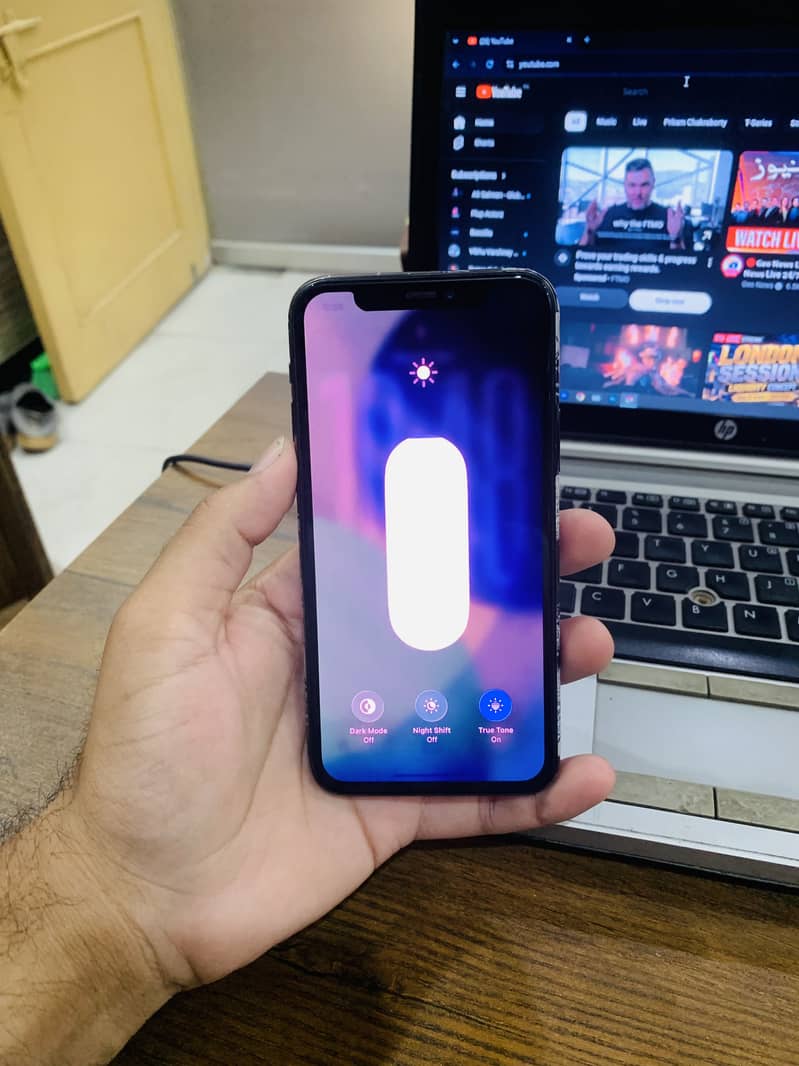 Apple iPhone 11 Pro 2