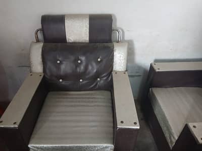 SOFA SET FOR SALE 5 SEATER