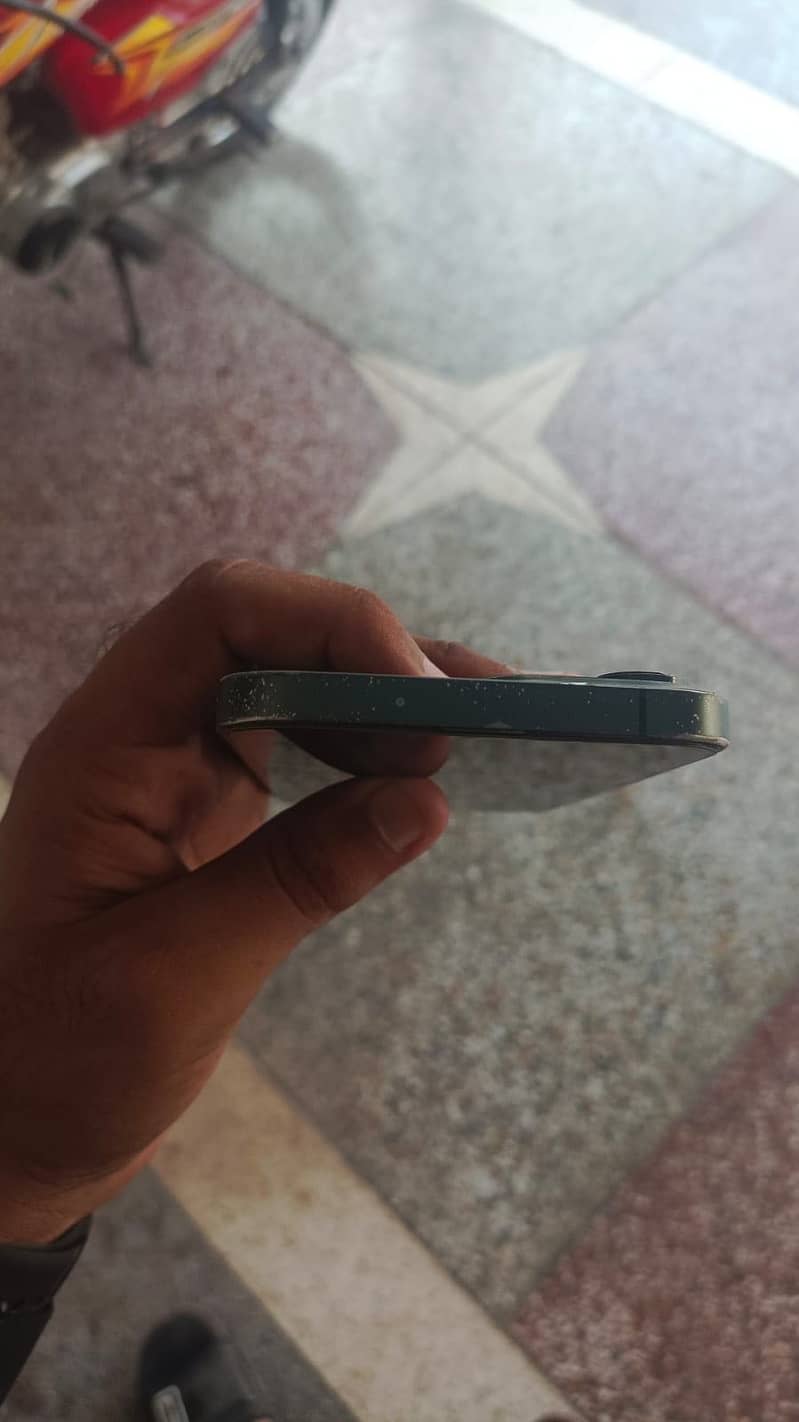 Apple iPhone 13 Pro Max 3