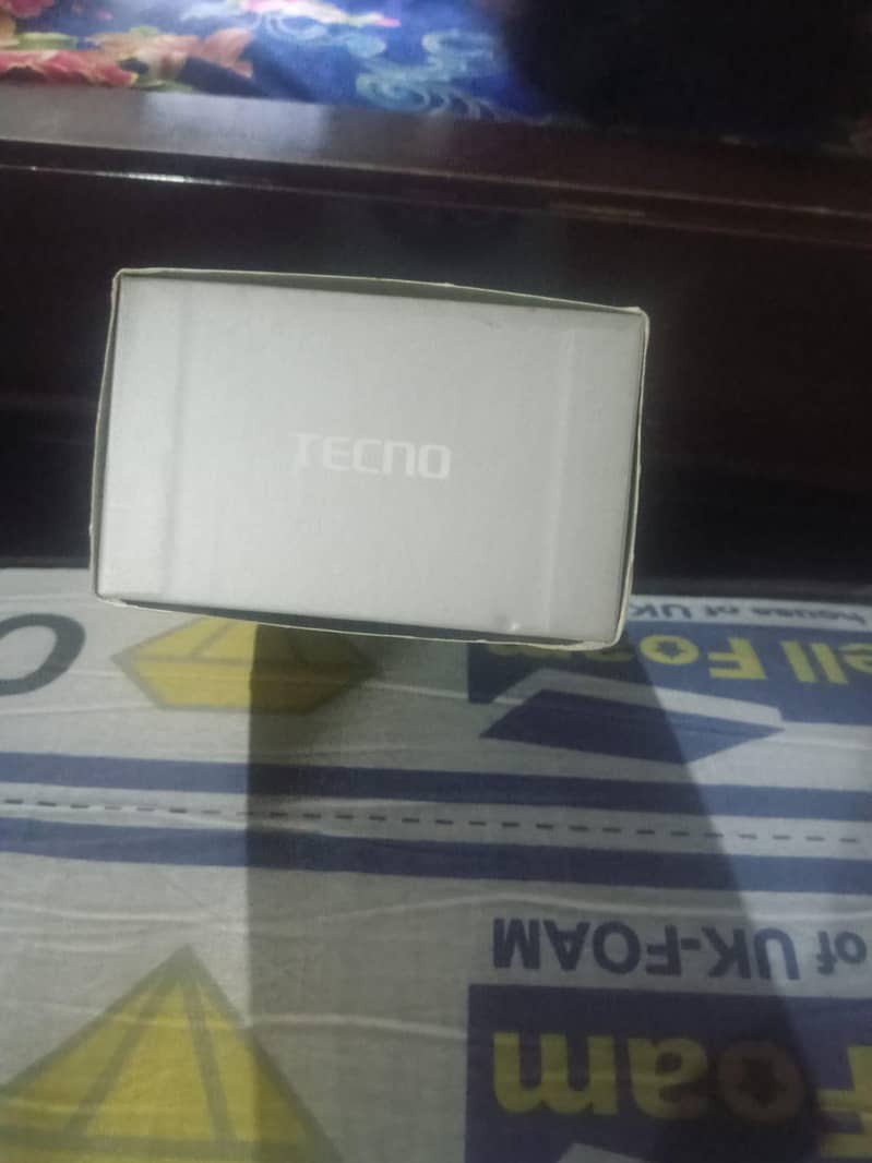 Tecno CAMON 30S 14