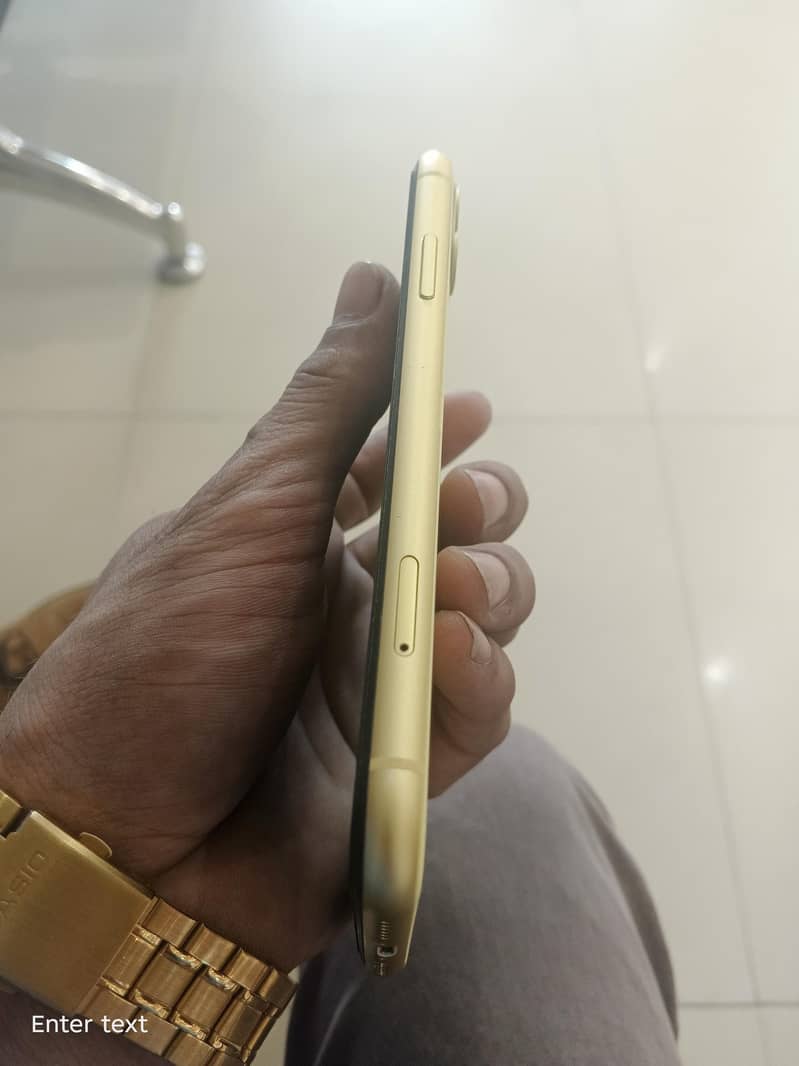 Apple iPhone 11 jv 1